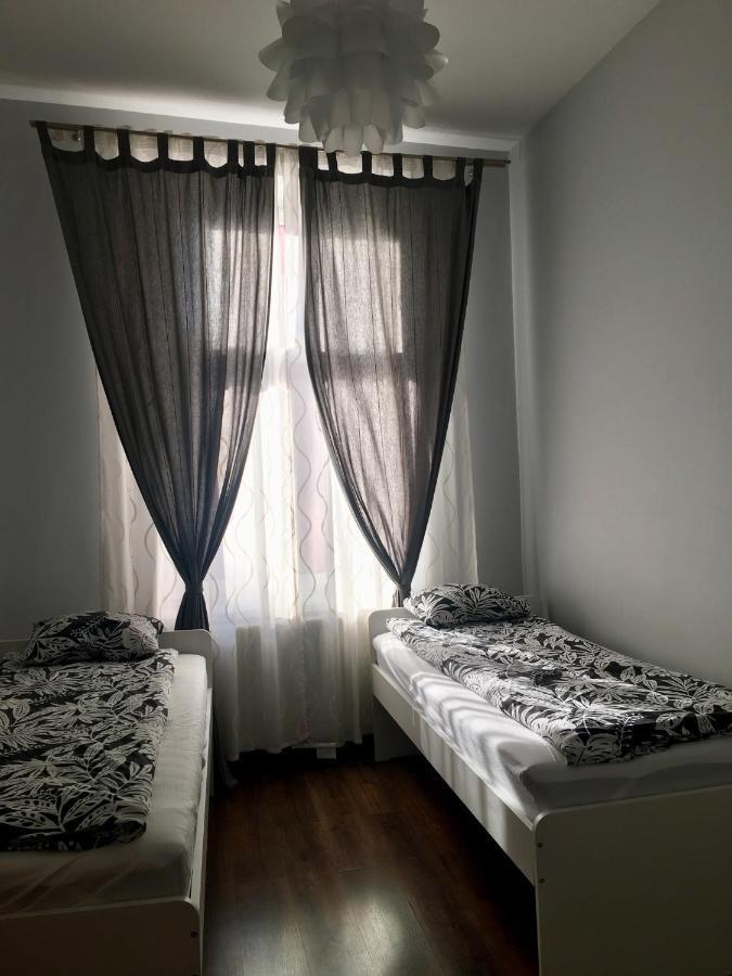 Ametyst Hostel Cracovia Exterior foto